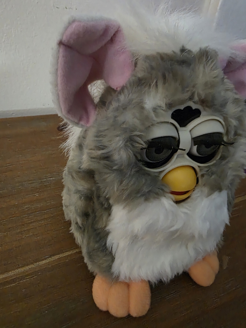 Vintage 1998 Furby - Picture 7 of 9